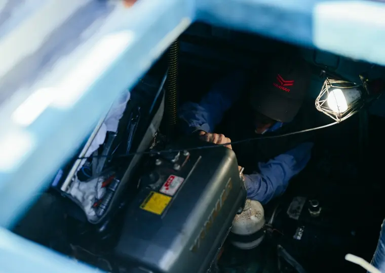 船舶用エンジン　修理・販売